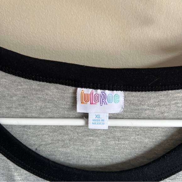 Lularoe Gray Graphic Ringer Short Sleeve Liv Tee - Picture 2 of 3